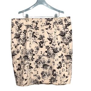 Lord & Taylor Ivory/Black Floral Print Pencil Skirt Size 18/20